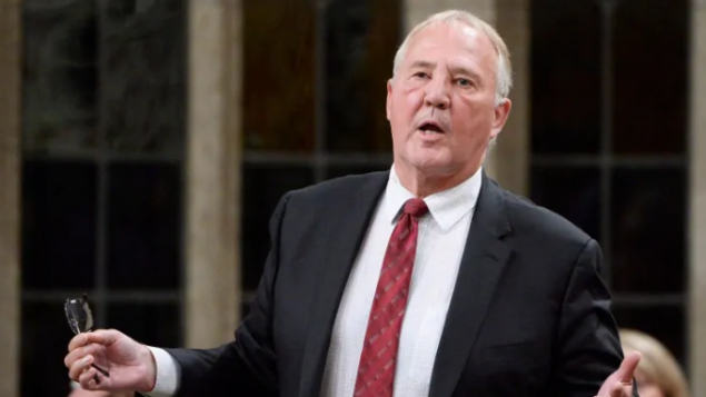 摆乌龙：特鲁多政府因难民问题再受抨击