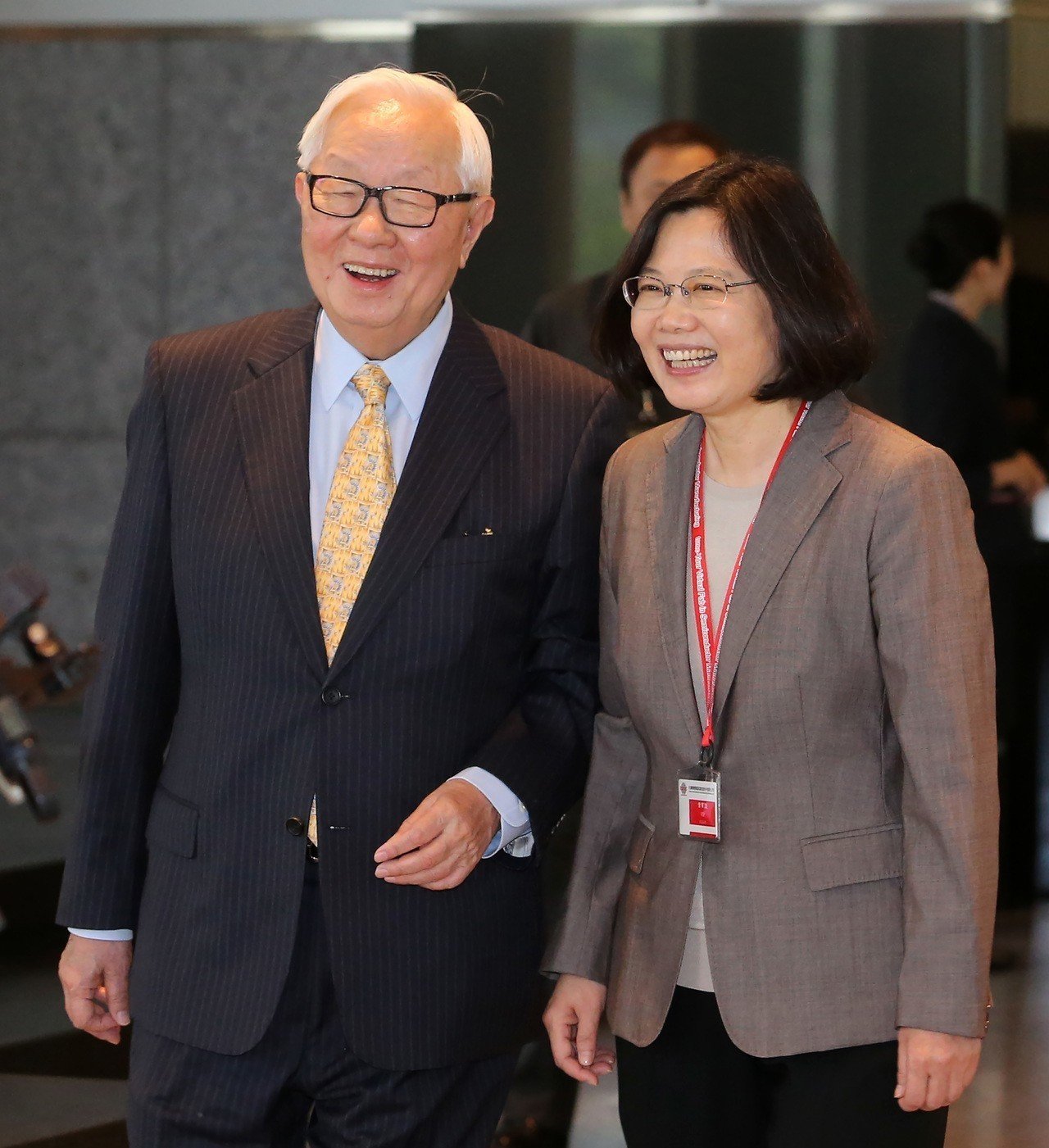 宋楚瑜不干了 蔡英文宣布他代表台湾出席APEC