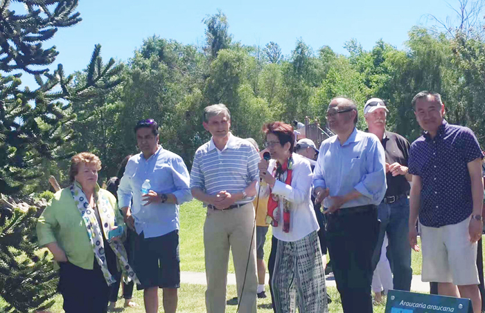 BC自由党四省议员举办社区烧烤会