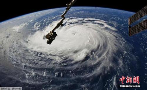 “怪兽级”飓风直扑美国：30年来最强 百万人大撤离
