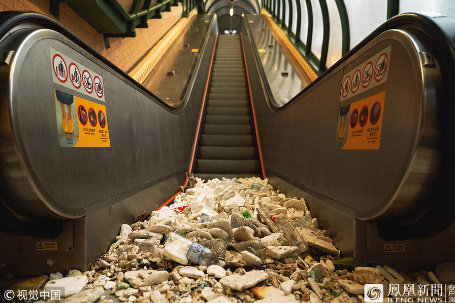 扔海里的垃圾都被台风“还”回来了