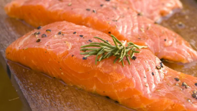 改基因三文鱼进入加拿大高档食肆