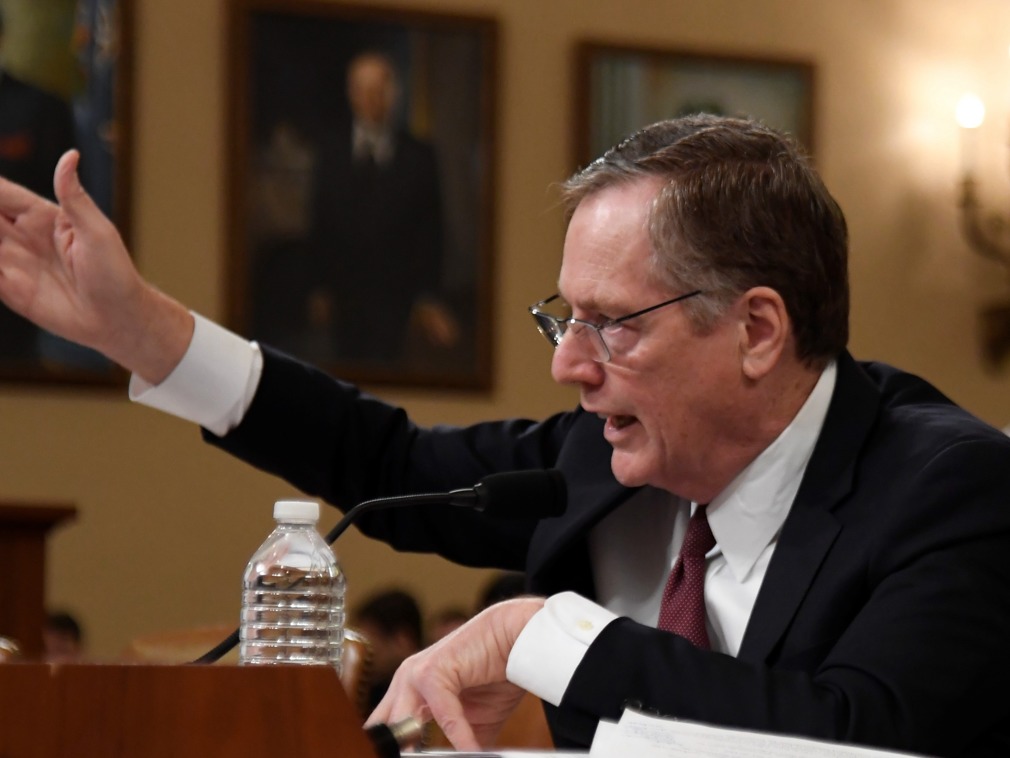 美正式声明加码对华关税 中国股市重挫1.8％