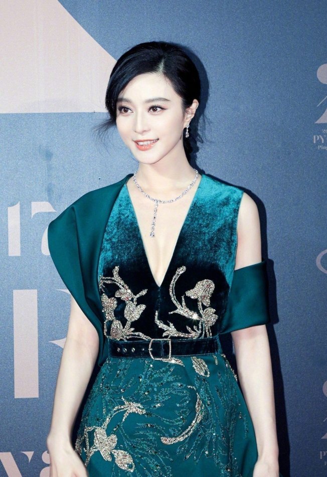 范冰冰已成刘晓庆第二 偷税外还涉更大两罪名