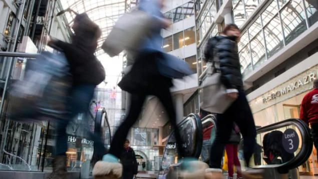 债台高筑也不会让加拿大人圣诞节少花钱