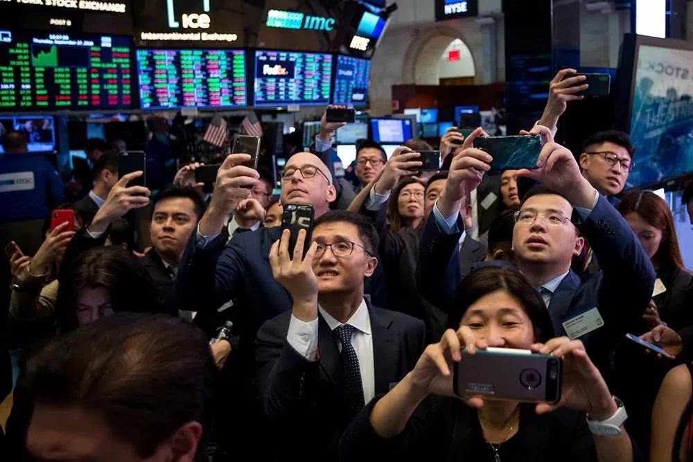 暴富的年轻人:30岁套现1000万 怕穷 玩够想上班