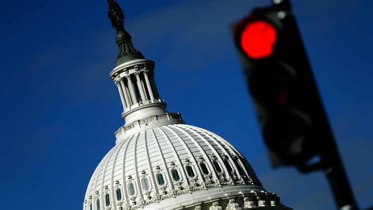 有分析认为，11月的美国中期选举是美国股市下跌的其中一个原因。