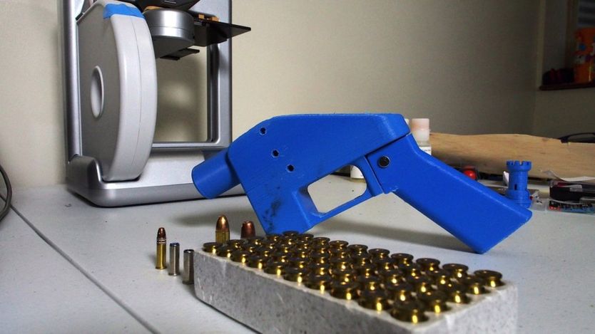 美国3D打印枪支争议：禁令下的安全隐忧