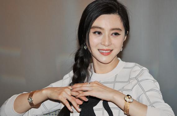 疑受范爷影响，李晨不仅损失千万财产，还被凤姐曝光两人已经分手