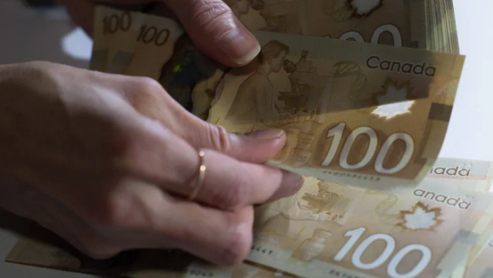 加元跌：如何使自己少受加元贬值的影响