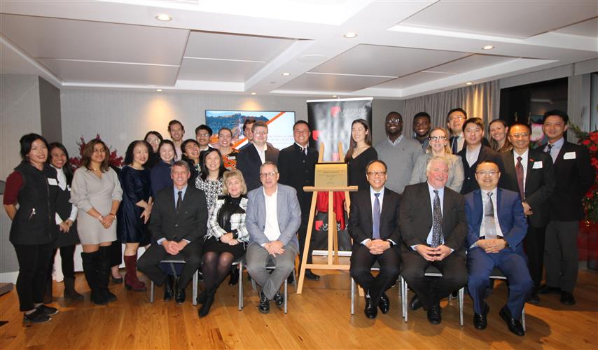 加拿大BC省留华校友会隆重举行揭牌仪式