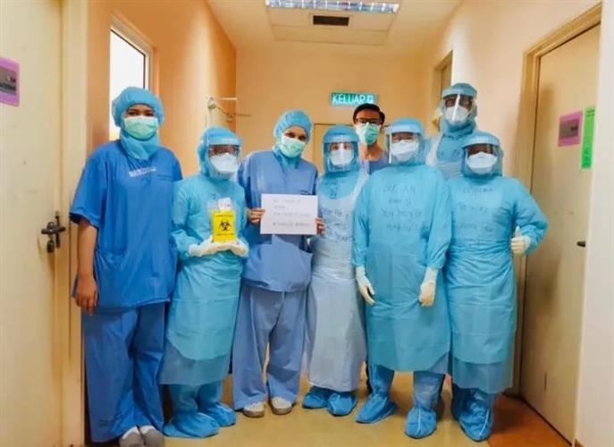 致敬海外华裔“逆行者 ” ! 怕, 也冲上抗疫一线