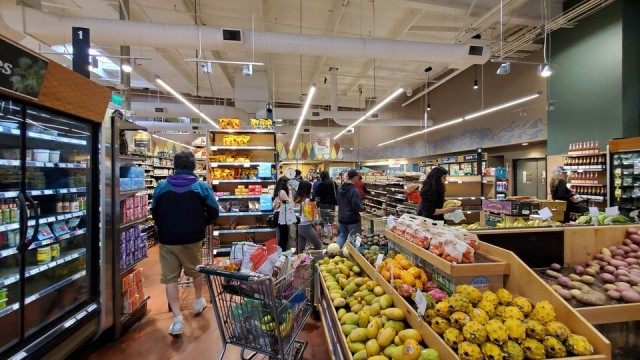 Whole Foods顾客须戴口罩