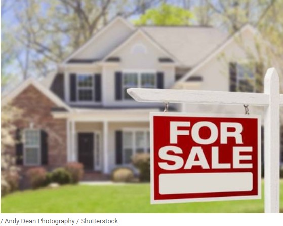 CMHC被狠狠打脸：说好房价下跌9％至18％呢？