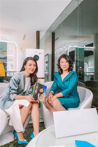 买豪宅 女网红为省中介费得罪所有深圳中介 被扒隐私