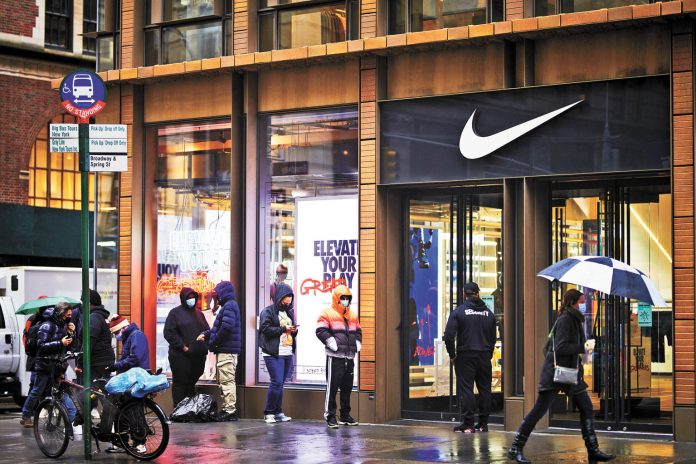 疫情使耐克越南工厂停产 美国市场面临断供危机