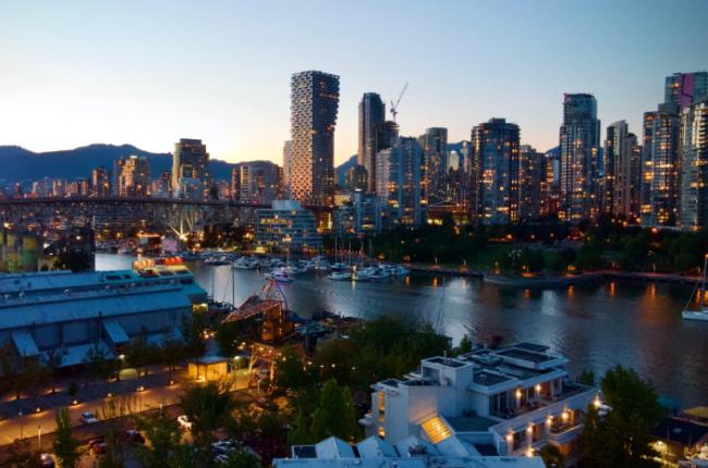 温哥华买房首付需要35年！你还打算买房么？