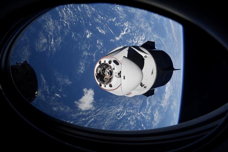 F8E40F56-72DC-4C16-9056-84DB6BFC3374