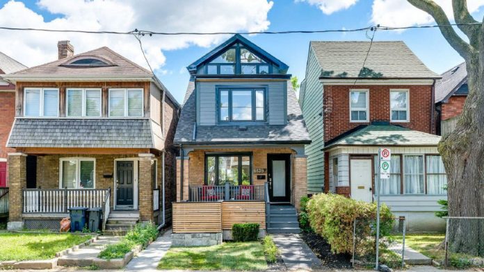 加拿大国家银行：家庭年入20万 27年才买得起多伦多独立屋