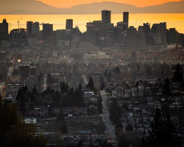 央行首度公开指责投资者助推本国房价