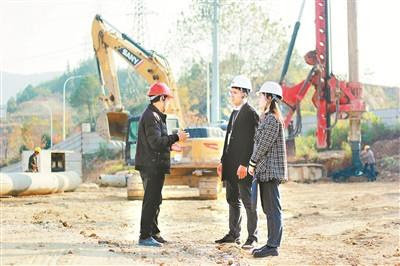 涉案金额巨大、社会影响恶劣 严惩征地拆迁中的小官大贪