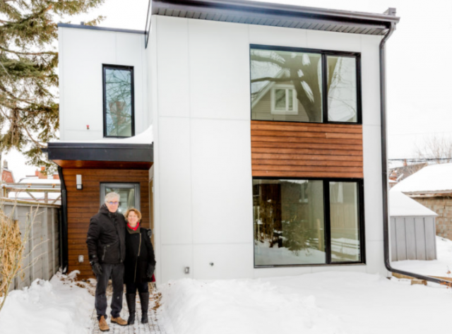 多伦多老两口疫情间花55万盖了后巷屋 养老收租