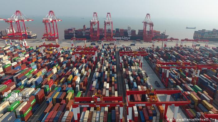 疫情肆虐的中国经济:下行压力剧增 面临严峻挑战