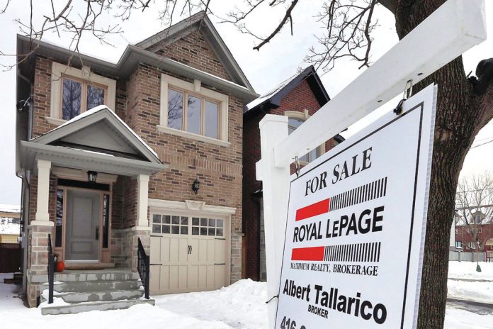 大多伦多地区楼市价量齐落 独立屋价格两月跌超12%