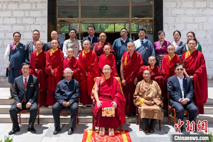 点击进入下一页