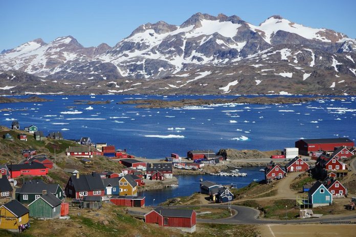 冰川融化危机后的商机！全球富豪涌入格陵兰岛“寻宝”