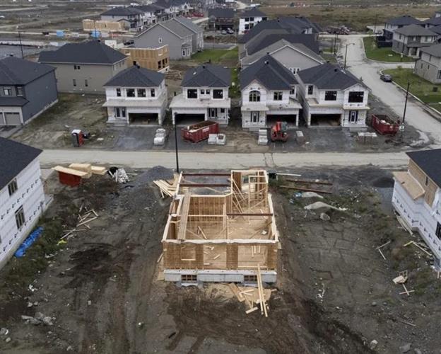 加拿大住宅建筑投资九个月来首次出现下降