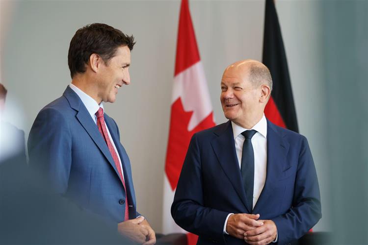 加拿大总理特鲁多会见来访的德国总理朔尔茨
