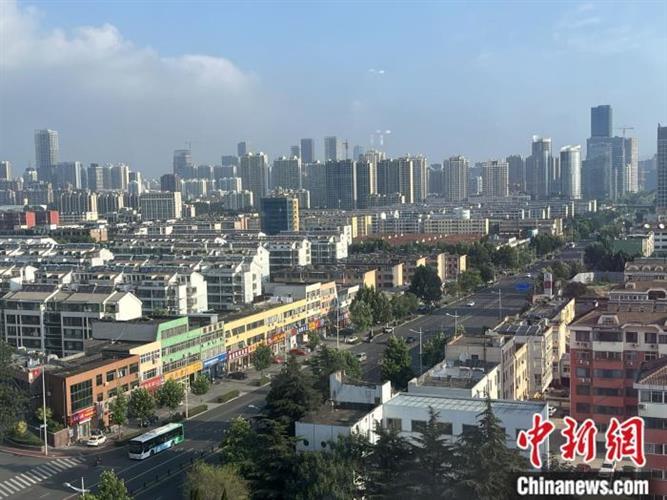 中国房地产市场现积极变化，利好频出加快筑底？