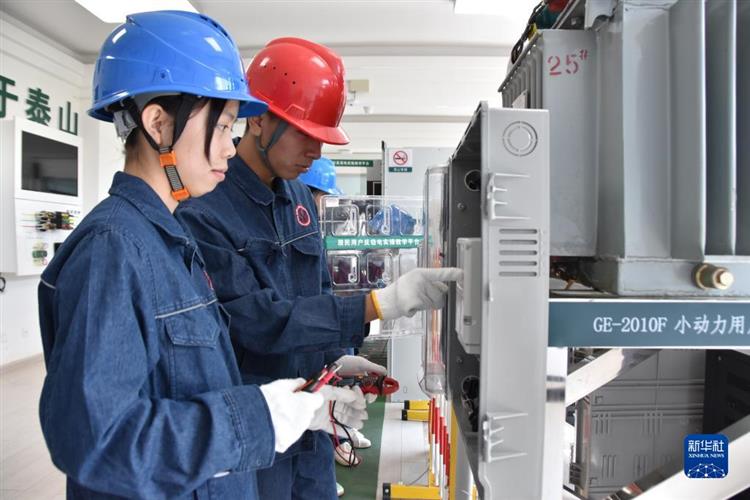 中国湖南：电力“订单班”助学子“家门口”就业