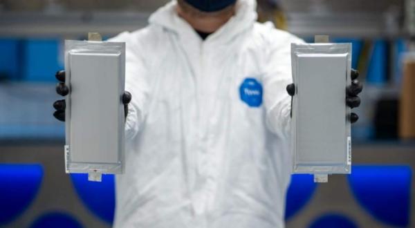 宝马将打造全固态电池中试生产线，2025年推出首辆原型车