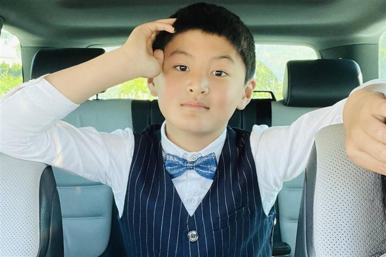 加拿大8岁华裔儿童被誉为“世界上最聪明的学生之一”