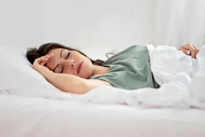 神经紧张易失眠可吃圣女果 医生推荐20种食物助入睡