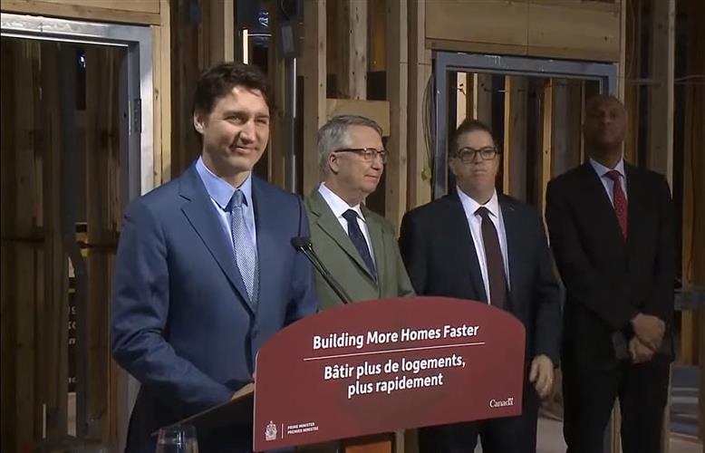 特鲁多总理谈捍卫民主、应对外国干涉、杜绝党争及政治极端化