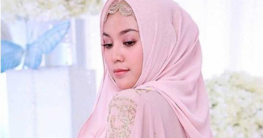 茜拉曾参加内地歌唱节目《声动亚洲》中获得冠军。网图