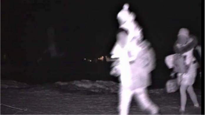 加美边境5天拘留30名偷渡客