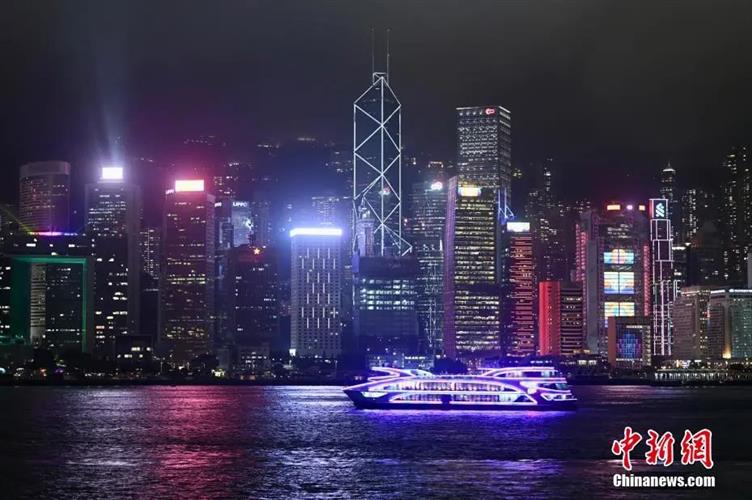 程鼎一：香港繁华依旧，也欢迎旅客来逛菜市场