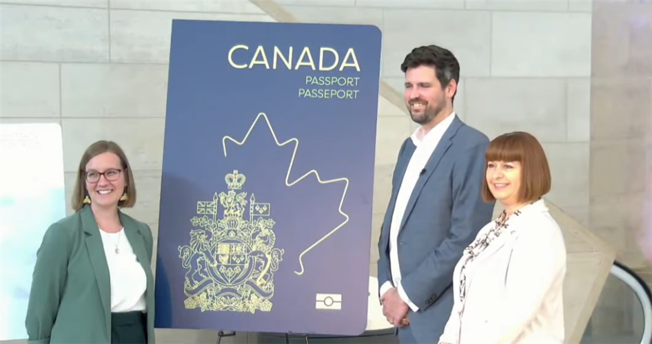 刚刚！加拿大新版护照首次亮相！封面图案设计大变样