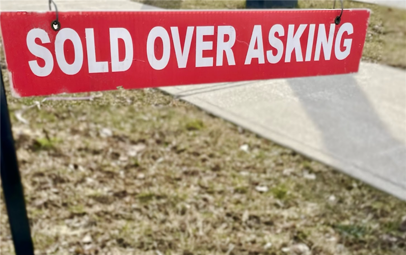 加国4月房屋销量猛增！均价比1月涨10万元！重回卖方市场