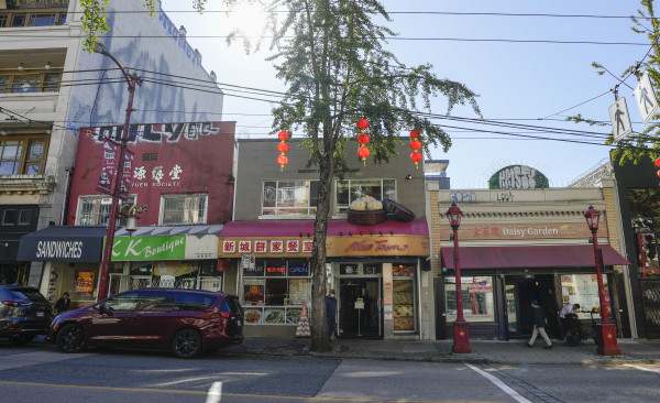 温哥华华埠是游客到访风热点之一。