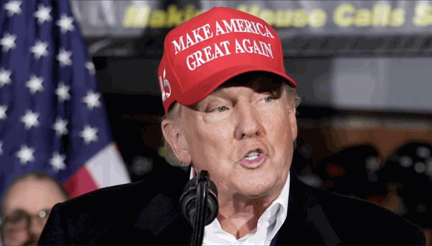 特朗普在旗下社交平台 Truth Social 早前恭喜斯科特参选，并趁机抨击其最大对手德桑蒂斯。美联社