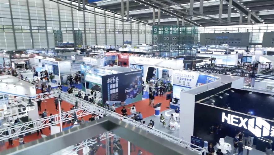 世界无人机大会：3000多架无人机亮相中国深圳