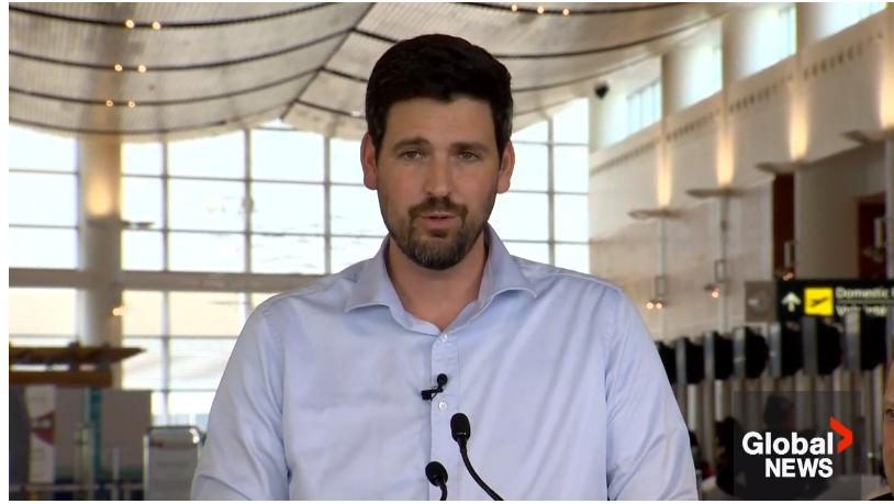 闹大了！加拿大700名留学生遭遣返 移民部长允诺公平结果