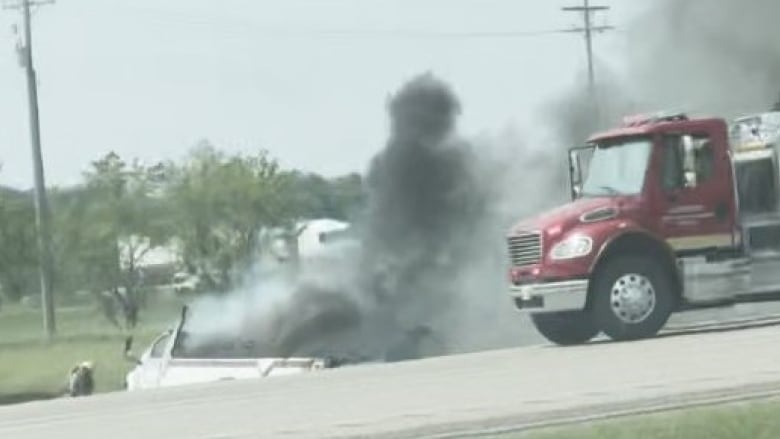 突发！加拿大高速重大车祸至少15死 现场浓烟滚滚 车内可能都是残疾人…