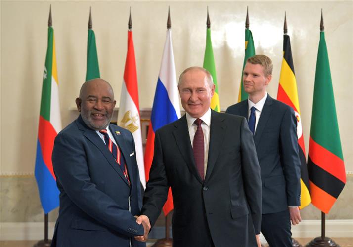 普京和非洲领导人会面。美联社