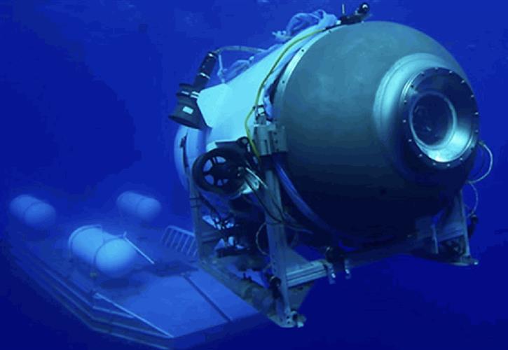 海洋之门探险的观光潜艇。(海洋之门探险)